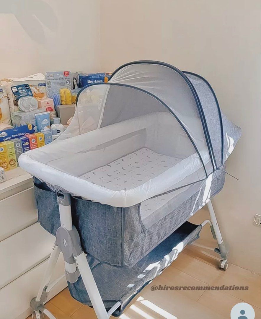 BASSINET CO SLEEP WITH BNEW COMFORTER SET (Category: Cots & Cribs) located in Manila. Submitted by loraswardrobe2 (Listing ID 1391410437, Image 3). Description: FOR SALE HIGH QUALITY BASSINET/CRIB‼️ Hindi nagamit halos, ayaw ni baby. Bagong bago pa. Complete yan with kulambo, changing pad and other accessories. Kasama na din yung set ng comforter worth 700 na binuksan lang para icheck. Price: 2700 For pick up only or lalamove ⚠️Actual pic yung 1s