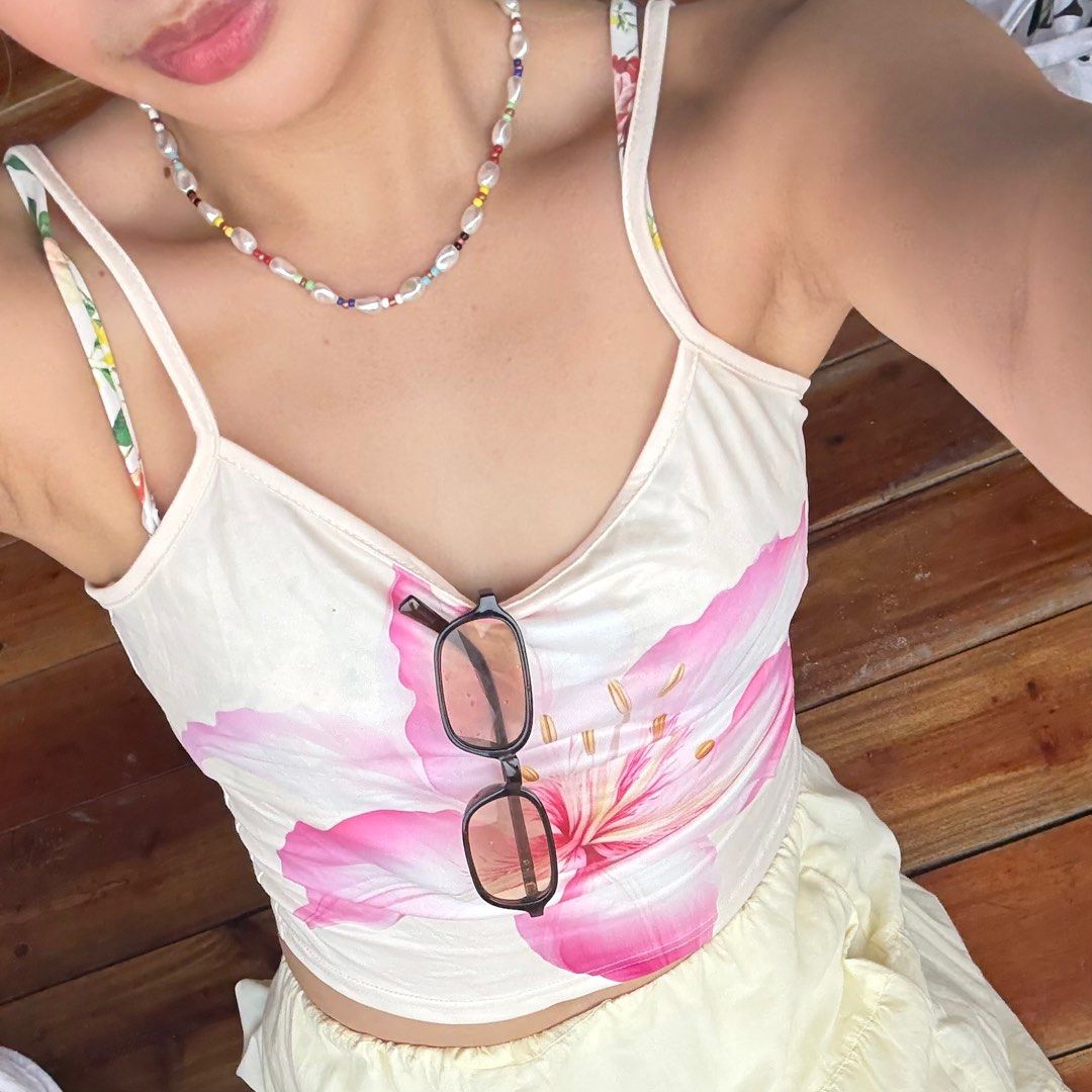 Beach Cover Up Summer Floral Top (Category: Sleeveless) located in Dasmarinas. Submitted by wyn.j (Listing ID 1391376338, Image 2). Description: Used once.