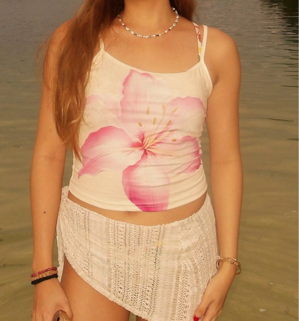 Beach Cover Up Summer Floral Top (Category: Sleeveless) located in Dasmarinas. Submitted by wyn.j (Listing ID 1391376338, Image 1). Description: Used once.