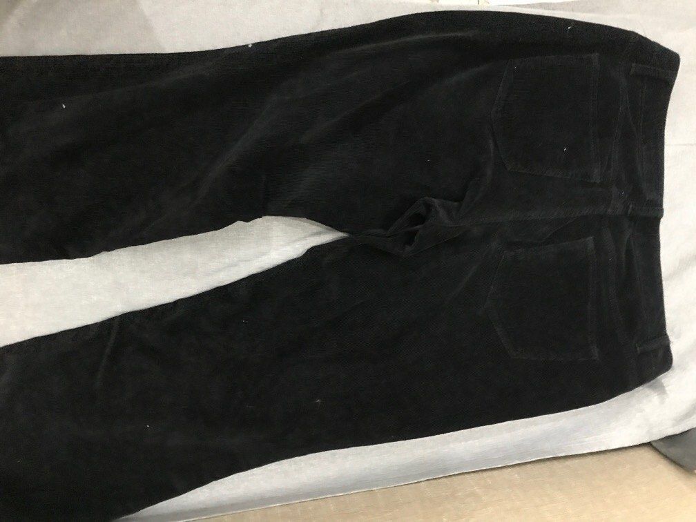 Black corduroy jeans UNISEX (Category: Jeans) located in Balanga. Submitted by pinkydavid (Listing ID 1391497802, Image 2). Description: A1 condition Seldom worn UNISEX Waistline 34inches.