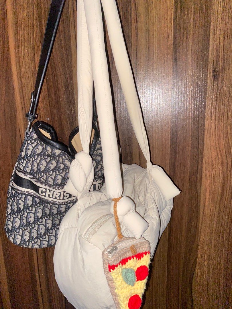 Bundle Bags / Take all bags (Category: Shoulder Bags) located in Manila. Submitted by _ayish21 (Listing ID 1391541787, Image 1). Description: such a steal! saur pretty!.