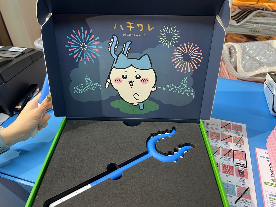 Chiikawa Days 入場特典小八討伐棒連9張名牌set 全新, 興趣及