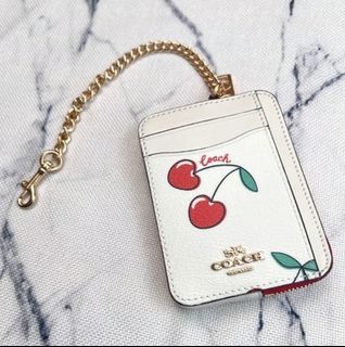 (Category: ) located in . Submitted by trend_boutique (Listing ID 1391435839, Image 1). Description: .