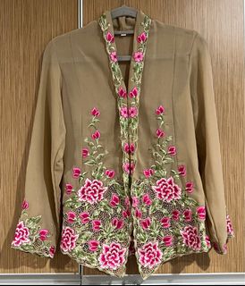 (Category: ) located in . Submitted by thr1ftythrifts (Listing ID 1391413512, Image 1). Description: .