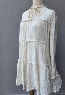 (Category: ) located in . Submitted by storeroom_treasures (Listing ID 1391389616, Image 1). Description: .