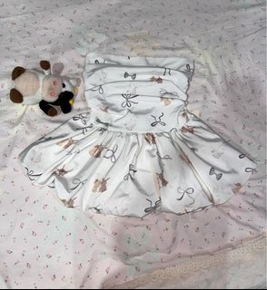 (Category: ) located in . Submitted by prelovedbykellie (Listing ID 1391411546, Image 1). Description: .
