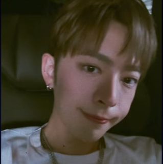 （分類：）位於 。 由 edanxluvs 提交（商品編號 1391541896，圖片 1）。簡介： 。