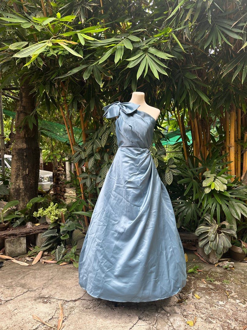 Elegant Simple Dusty Blue Gown (Category: Evening dresses & gowns) located in Manila. Submitted by totiitot (Listing ID 1391512177, Image 2). Description: Brand New Small-Medium Size Super nice for wedding events, morning, garden attires .