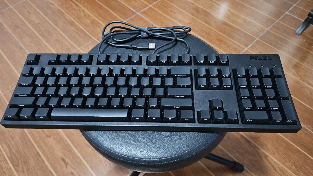 Filco Majestouch Ninja (Cherry MX Brown) (Category: Computer Keyboard) located in Las Pinas. Submitted by fohngee (Listing ID 1391432410, Image 3). Description: Mechanical keyboard Filco Majestouch Ninja with Cherry MX Brown switches. Purchased locally from and independent seller in 2011. Complete with box and Filco keycap puller. LED lights are blue. Used for less than 1 year as I transitioned to Topre/HHKB and never looked back. Keycaps are not