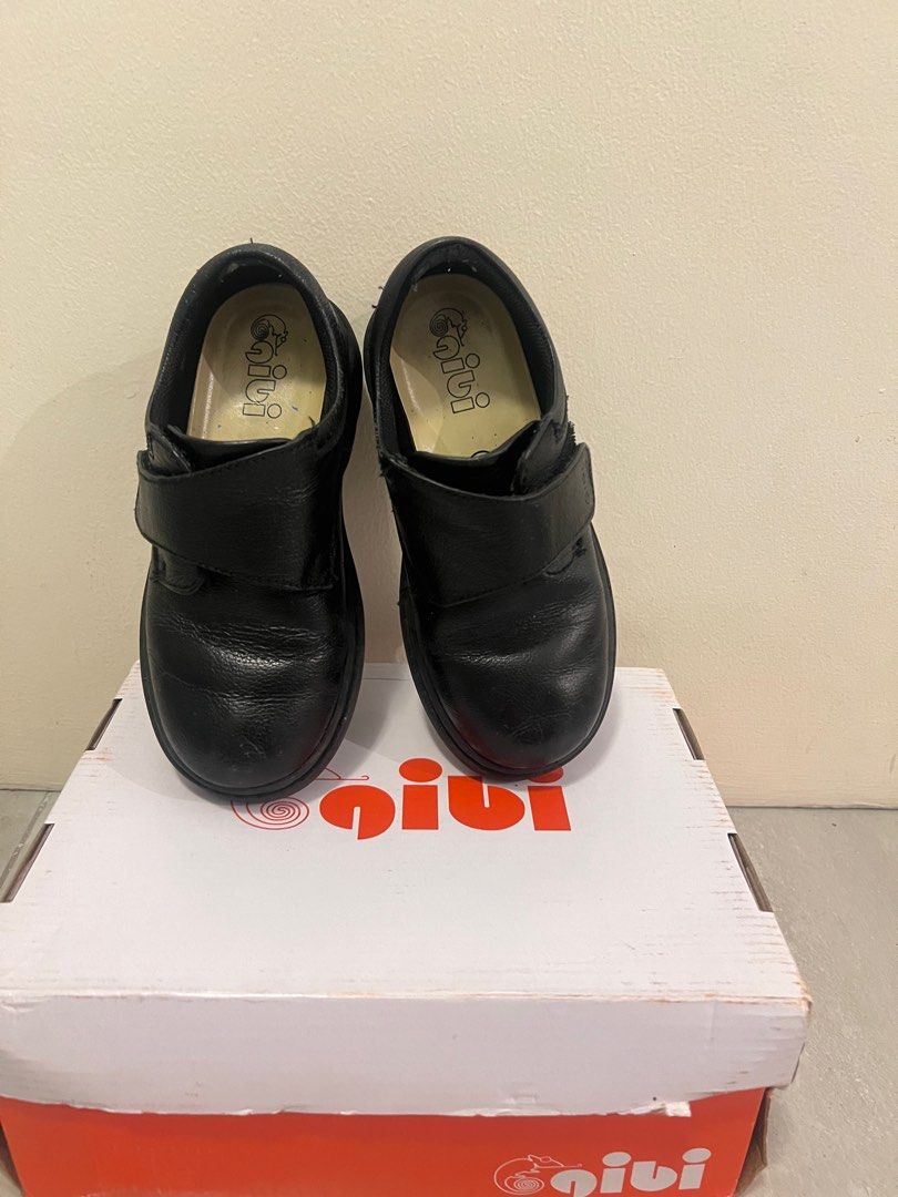 Gibi authentic leather school shoes for kids (Category: Babies & Kids Fashion) located in Taguig. Submitted by LaraGotStyle (Listing ID 1391388346, Image 1). Description: just need a little polis size 29.