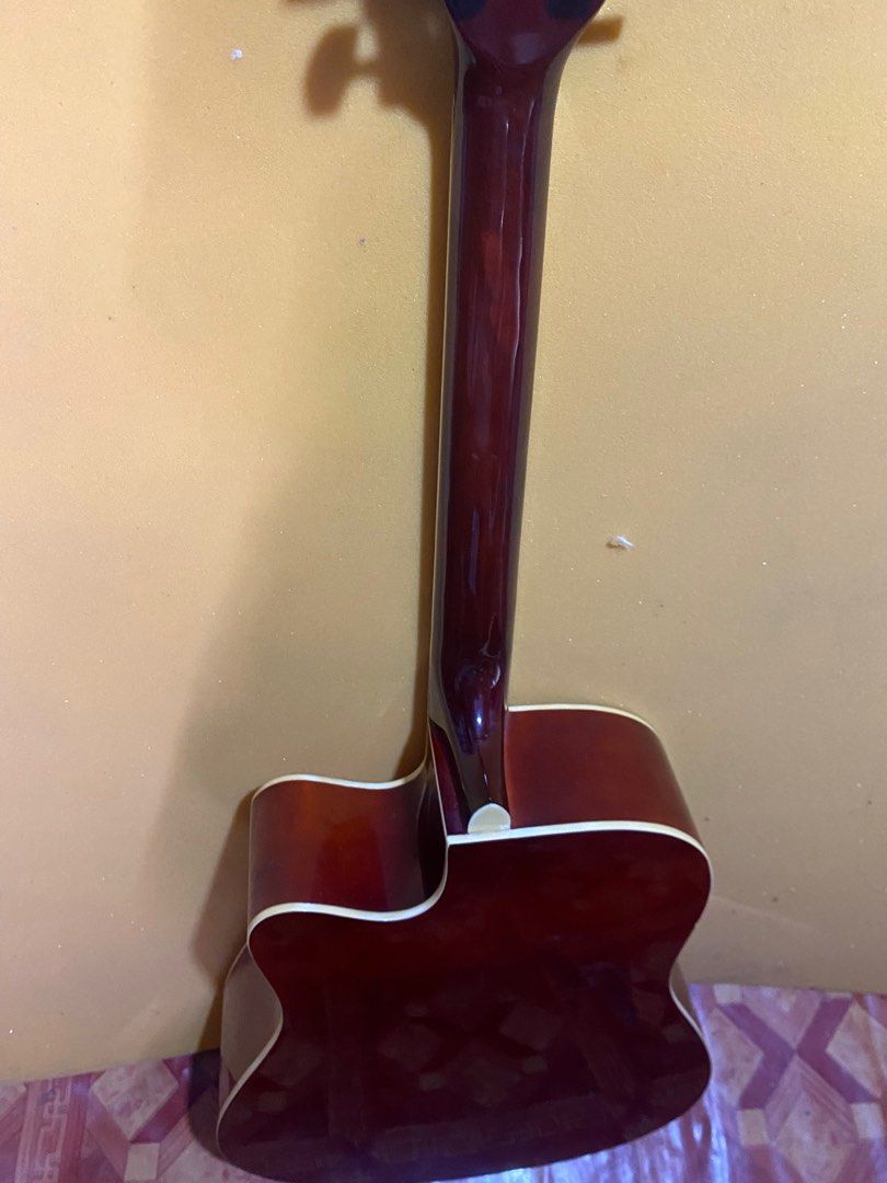 Davis Sr. Size (DA4105) Acoustic Guitar (Category: Musical Instruments) located in Paranaque City. Submitted by dossing (Listing ID 1391437045, Image 3). Description: Davis Sr. Size (DA4105) Free: Capo, Pick, Bag, Strap ₱2800 (Negotiable) .