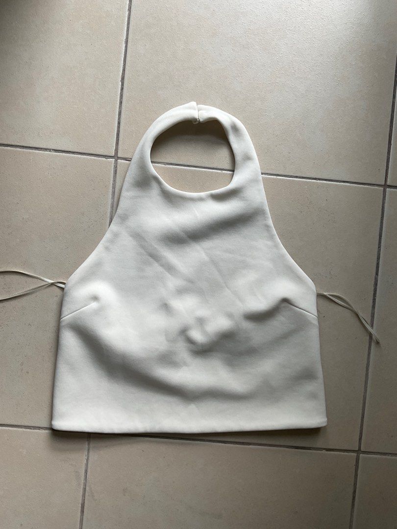 halter backless top zara (Category: Sleeveless) located in Manila. Submitted by frootjooce (Listing ID 1391421081, Image 1). Description: gcash j&t or same day delivery.