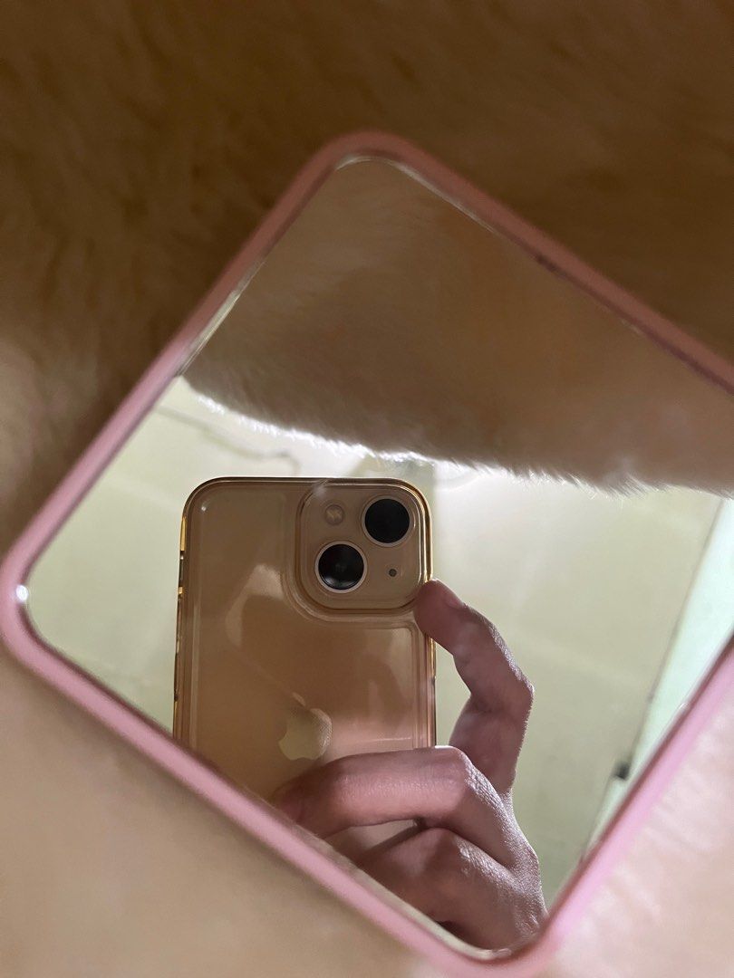 Hello Kitty Mirror and Comb (Category: Face Care) located in Malolos. Submitted by timelesstreasuresthrift (Listing ID 1391530910, Image 3). Description: MOP: GCash/ GoTyme/ SeaBank/ Maya/BPI Delivery: J&T/Flash/LBC RFS: Need extra funds Note: * Payment first policy * Can do meet-up if around Malolos, Bulacan only * Price Negotiable.
