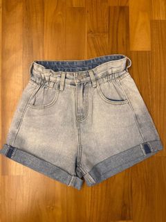 (Category: ) located in . Submitted by sgvintageloves (Listing ID 1391500810, Image 1). Description: .
