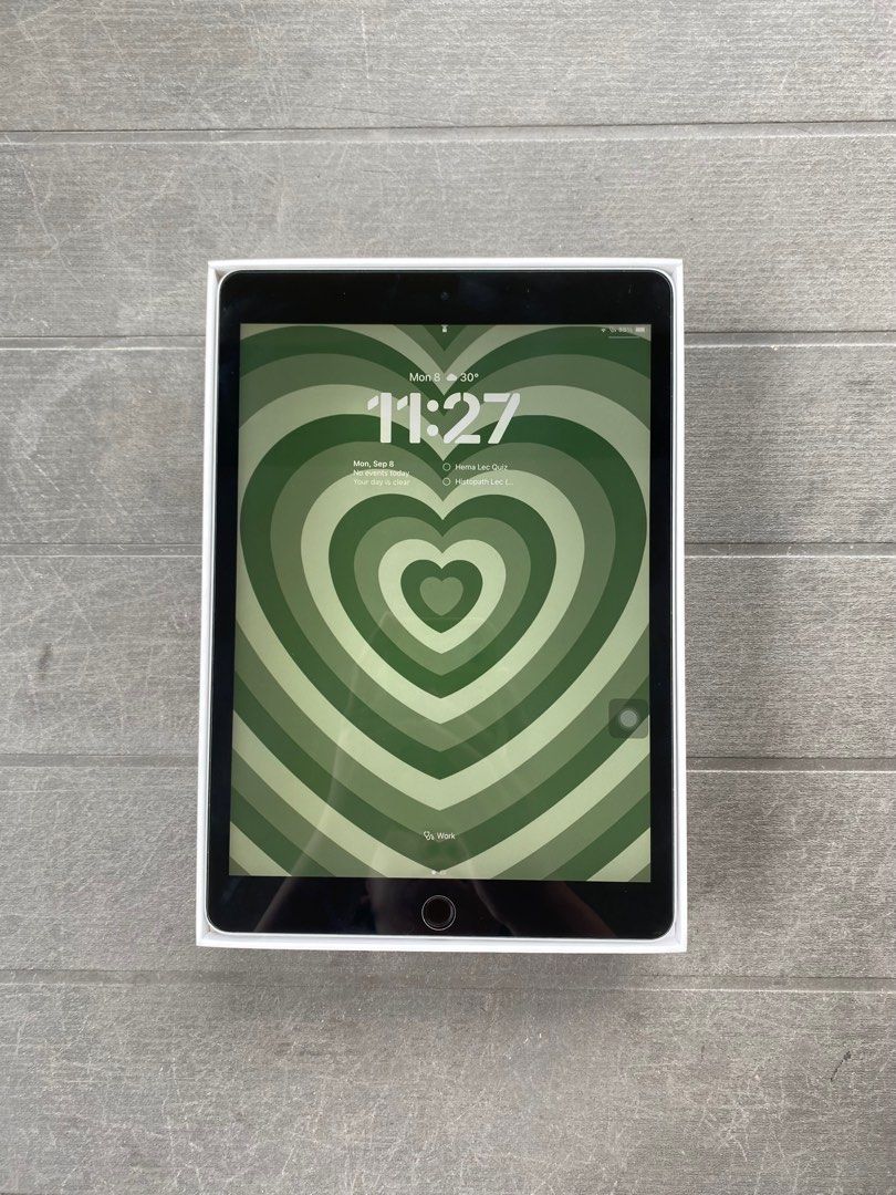 IPAD 9TH GEN RUSH FOR SALE! (Category: Laptops & Notebooks) located in Manila. Submitted by grandcat-6074 (Listing ID 1391397617, Image 1). Description: RUSH FOR SALE: IPAD 9th Gen Silver (64gb) A13 Bionic Chip IpadOS: 26 Front camera: 12 MP Ultra Wide with Center Stage and 1080p video Rear camera: 8 MP Wide with autofocus, HDR, and video stabilization True tone and touch ID working. Good for gamer/student. Lady-owned (sa powermac binili, with bo