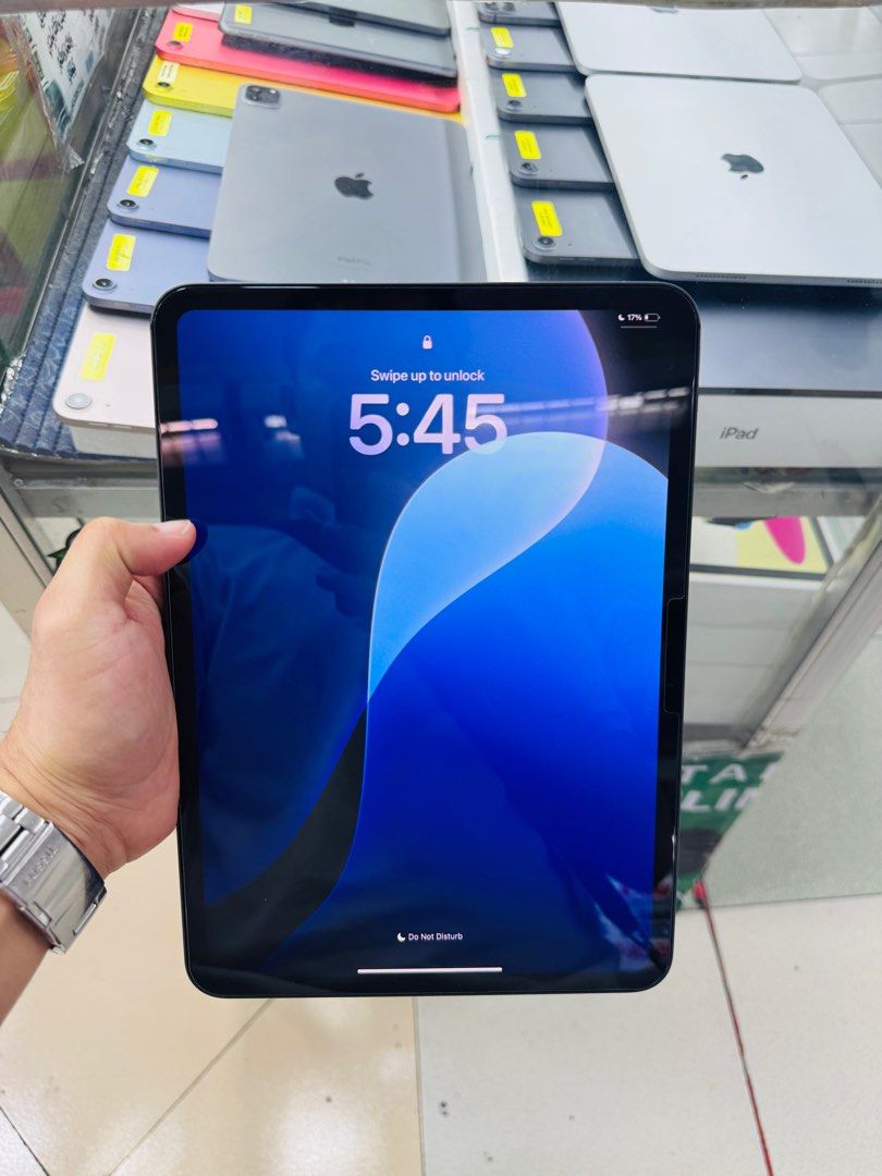 iPad Pro M4 11" 256GB Wifi Only Complete (Category: iPad) located in San Juan City. Submitted by Khalidmgdla08 (Listing ID 1391524432, Image 3). Description: FOR SALE | TRADE/SWAP Price: 47,000 On hand: iPad Pro M4✔️ 256GB ✔️ Wifi ✔️ 99% Batt health ✔️ NTC APPROVED ✔️ 100% Original ✔️ 99% Makinis ✔️ 99% Smooth ✔️ NOT REFURB ✔️ NO HIDDEN ISSUES ✔️ NEVER BEEN REPAIRED ✔️ TEST TO SAWA✔️ FREE 3-UTOOLS ✔️ ANY MODEL OF IPHONE AND SAMSUNG ARE AVAILABLE!