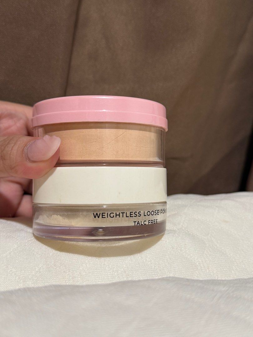 Issy and dr.sensitive powder (Category: Makeup) located in Pasig City. Submitted by basicallyb (Listing ID 1391475598, Image 3). Description: 200 for 2 bundle na Dr sensitive (almost full) issy (half) nalang rfs: not using it anymore .