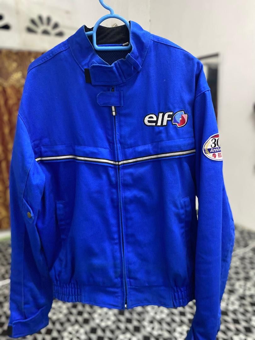 JACKET ELF (Category: Tshirts & Polo Shirts) located in Batu Pahat. Submitted by aizatstore. (Listing ID 1391490134, Image 1). Description: elf jacket biru size M colour masih pekat✅ condition perfect✅ .