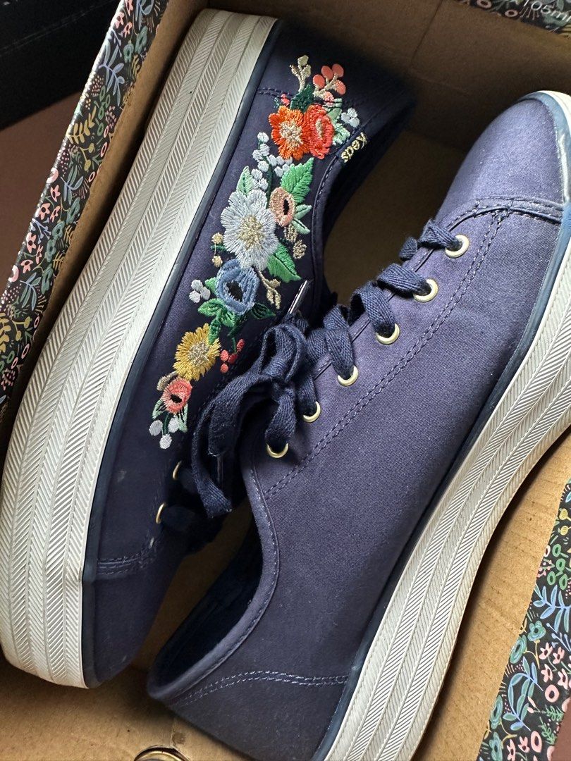 Keds Triple Kick (Rifle Paper Co) (Category: Sneakers) located in Marikina City. Submitted by dmse0409 (Listing ID 1391417776, Image 1). Description: Orig price: 3k RFS: Decluttering.
