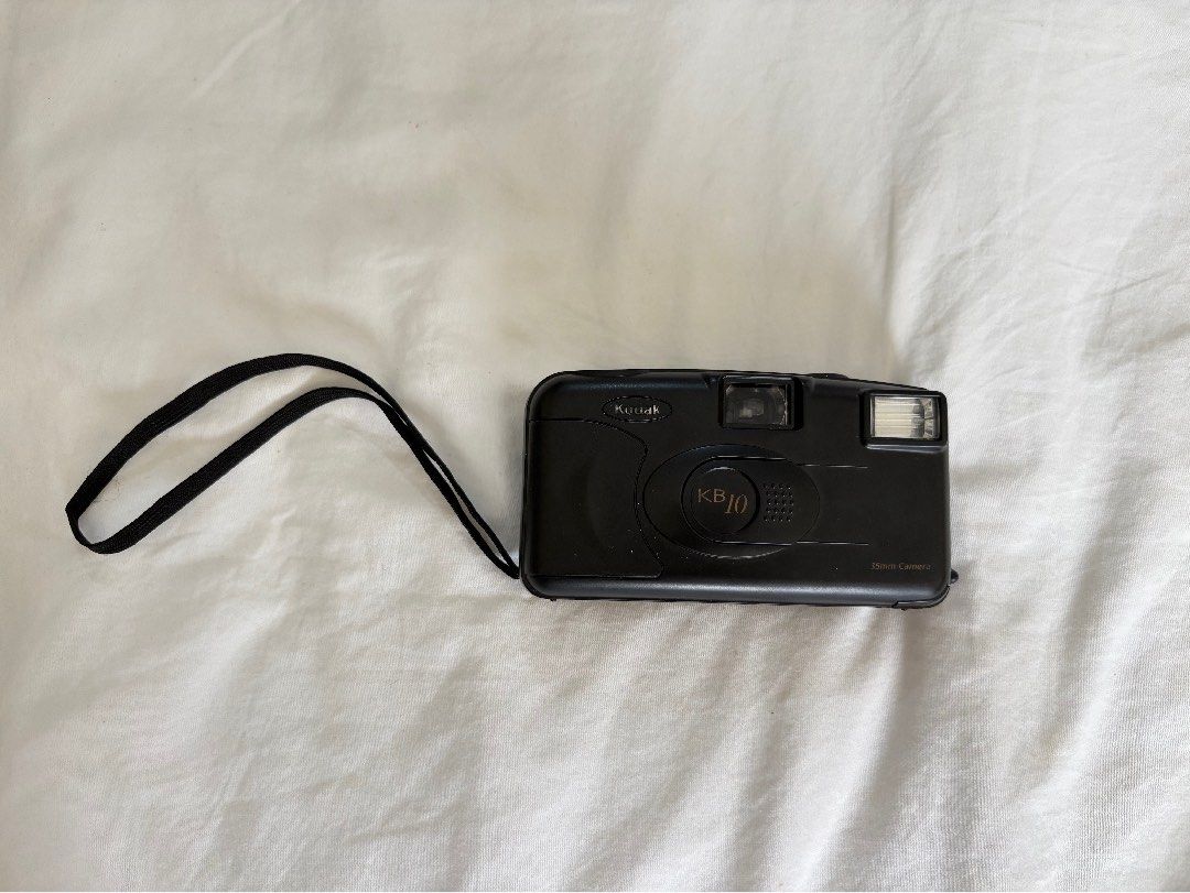Kodak Kb10 35mm Film Camera (Category: Cameras) located in Cebu City. Submitted by aly4nner (Listing ID 1391401189, Image 1). Description: working and well loved :') rfs: decluttering and upgrade.