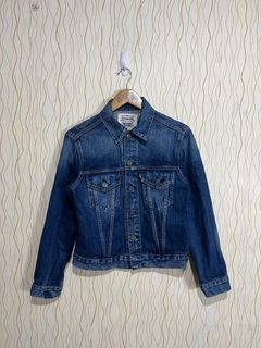 (Category: ) located in . Submitted by cw.thrift (Listing ID 1391494213, Image 1). Description: .