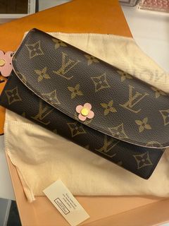 （分類：）位於 。 由 melchan2017 提交（商品編號 1391518451，圖片 1）。簡介： 。
