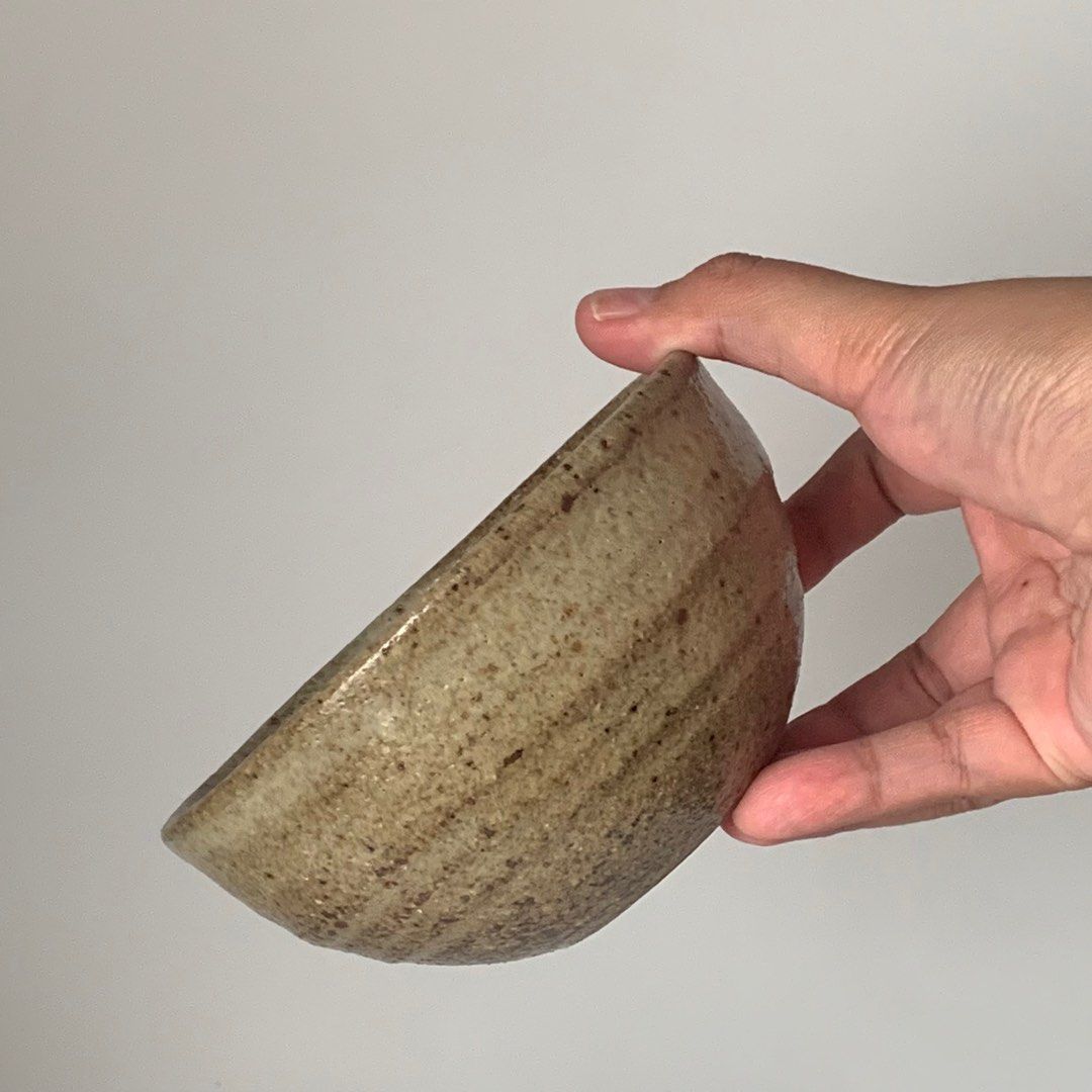 Matcha Bowl Chawan Kohiki Coconut shell like (Category: Coffee & Tea Tableware) located in Manila. Submitted by gabagoolz (Listing ID 1391387350, Image 3). Description: Very cute like coconut shell shape. Thick and heavy .