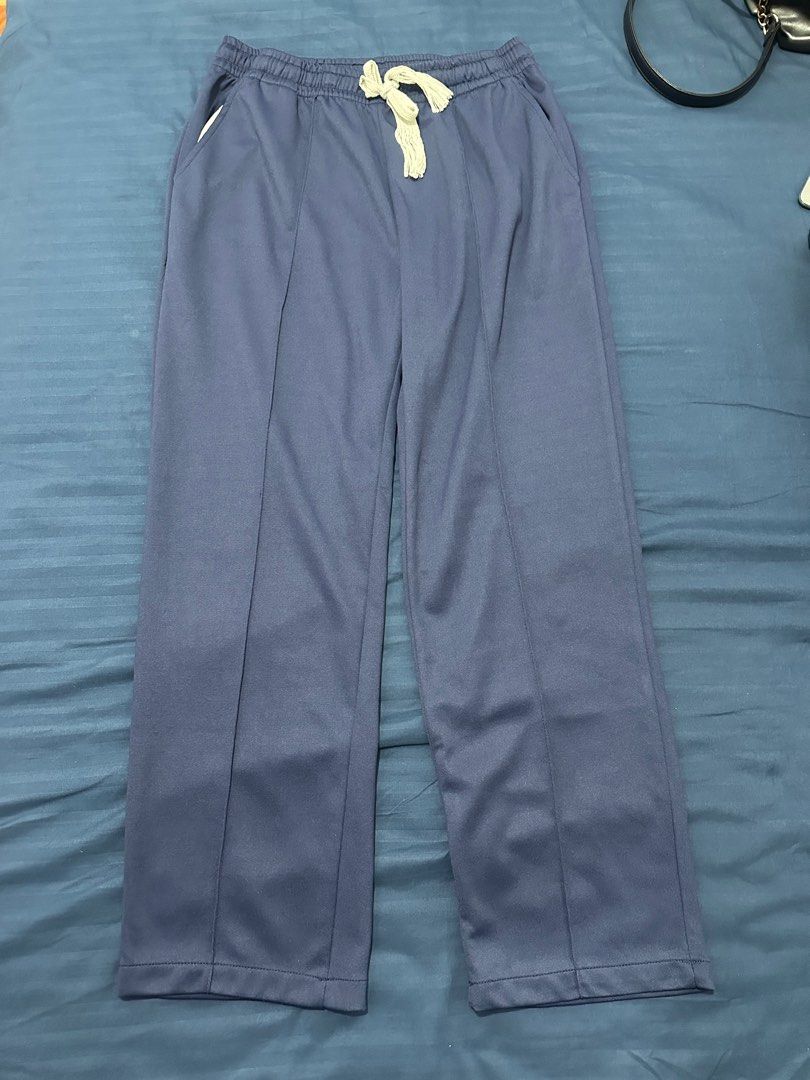 Men’s Joggers (Category: Joggers) located in Quezon City. Submitted by pjrosetase (Listing ID 1391450721, Image 1). Description: .