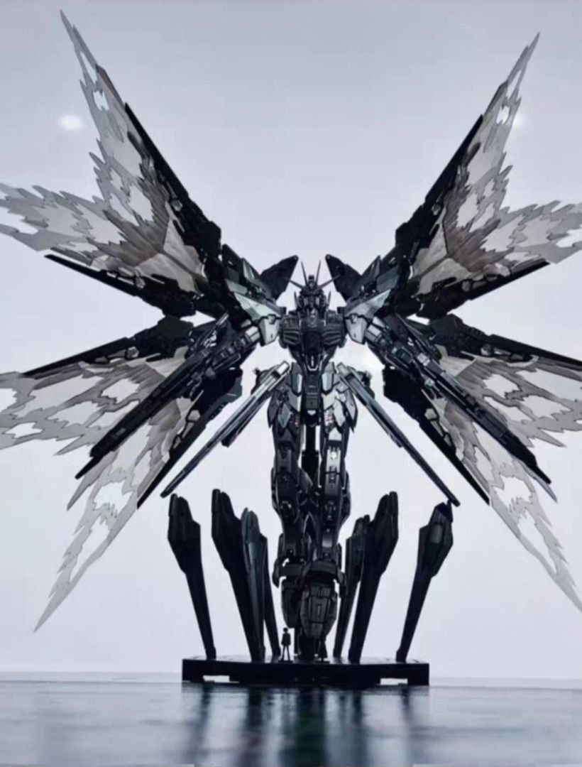 MGEX 1/100 Strike Freedom Gundam (Midnight Coating Ver.), Toys