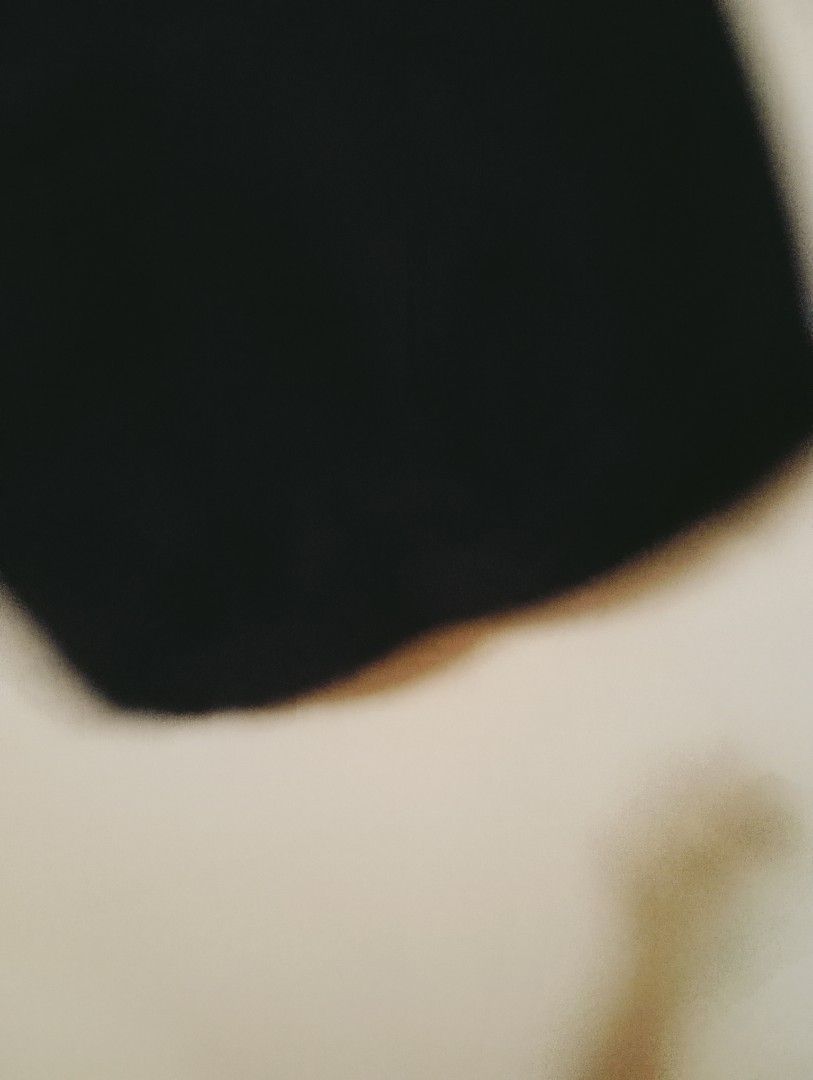 Mini Skirt Black (Category: Skirts) located in Makati City. Submitted by YSL80022 (Listing ID 1391449837, Image 2). Description: black mini skirt- linen material Rarely used size: Large RFS: weight gain, pick-up: M-F Pasay near MOA, Weekend Vito Cruz, Manila or Zobel-Roxas, Makati.