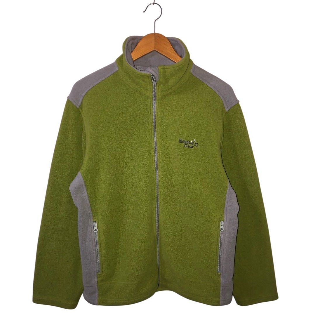 Mountgear Fullzip (Category: Coats, Jackets and Outerwear) located in Puerto Princesa. Submitted by vanjagmis (Listing ID 1391507828, Image 1). Description: Mountgear Fullzip ♻️SIZE: Medium ♻️DIMENSION: 22 x 26 ♻️CONDITION: Excellent ♻️ISSUE: None 💸MINE: 250 Only🛒 🚨No return and exchange. 🚨Check all the details and pics before purchasing the item. 🚨Color may vary due to lighting. 🚨Manage your expectations since all items are thrifted. 🚨All