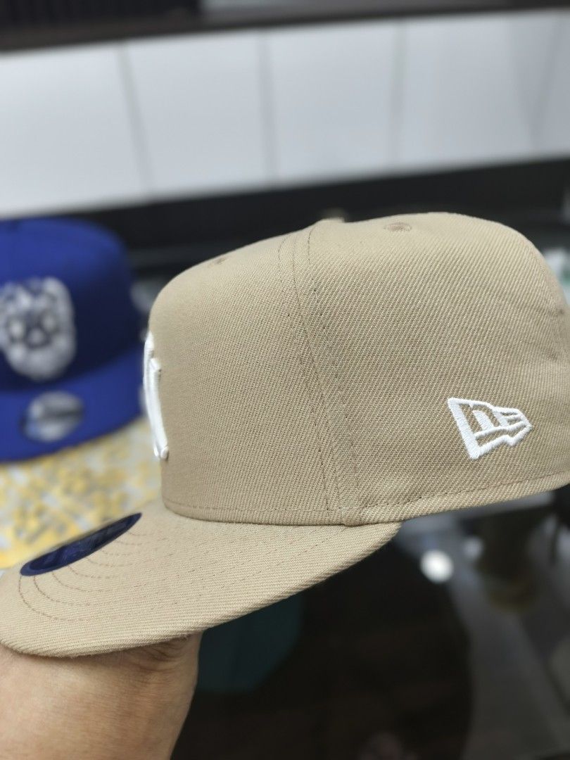 NE 9FIFTY NY YANKEES HIGH CROWN - CAMEL (Category: Caps & Hats) located in Bacoor. Submitted by rafalcotas (Listing ID 1391545826, Image 2). Description: .