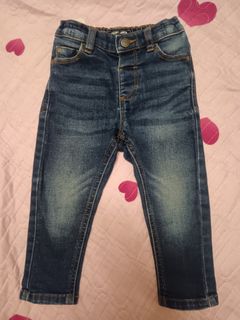 (Category: ) located in . Submitted by Eika91 (Listing ID 1391449444, Image 1). Description: .