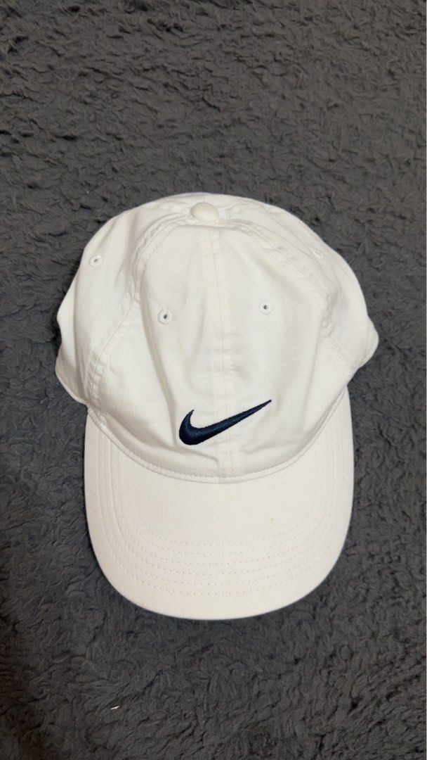 Nike cap (never been used) (Category: Caps & Hats) located in Davao. Submitted by aklaire06 (Listing ID 1391504027, Image 1). Description: Original Nike Cap (brandnew) in color White. Bought it sa traveler’s abroad.