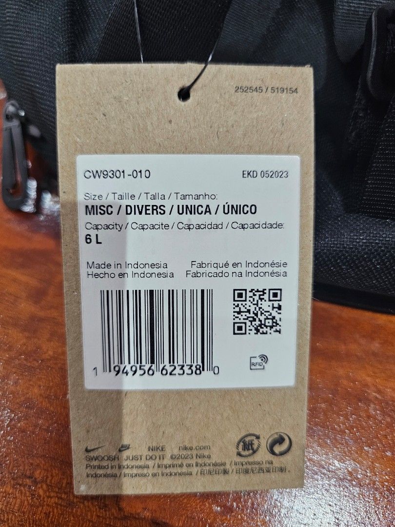 Nike Mini Backpack (Category: Backpacks) located in Marikina City. Submitted by declutter_closet_ph (Listing ID 1391480441, Image 2). Description: .