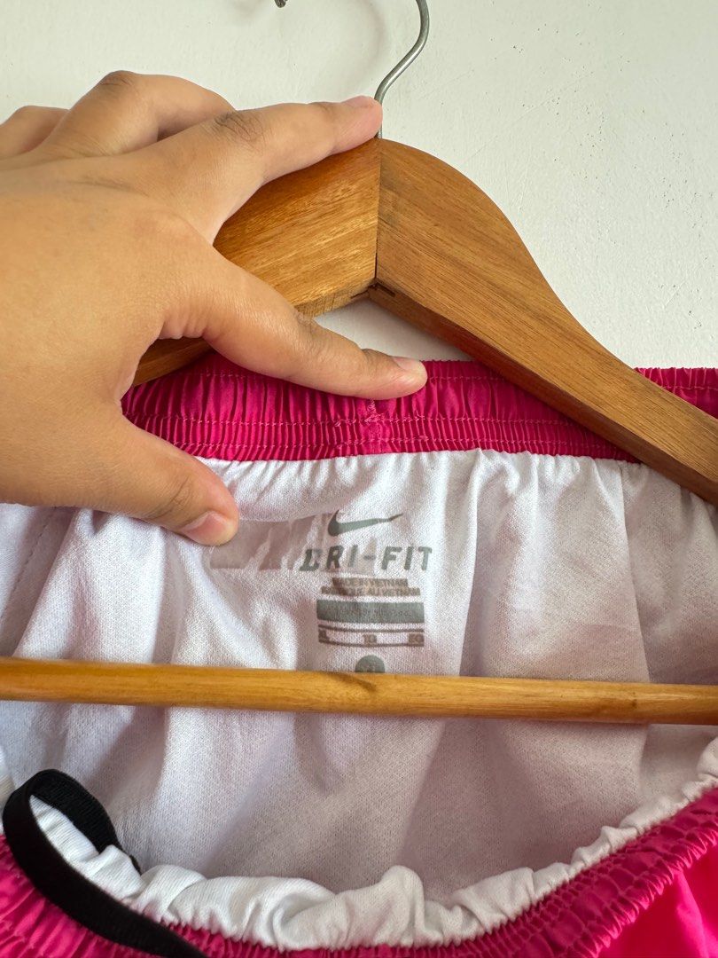 NIKE SHORTS (Category: Activewear) located in Cagayan de Oro. Submitted by declutter1s1 (Listing ID 1391384232, Image 3). Description: Can fit Med-Large.