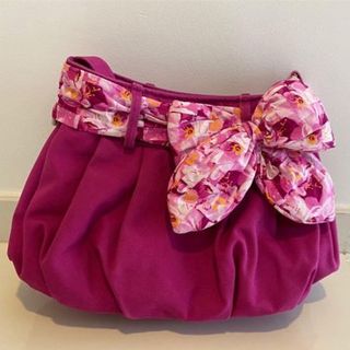 (Category: ) located in . Submitted by anythinghojicha (Listing ID 1391388370, Image 1). Description: .
