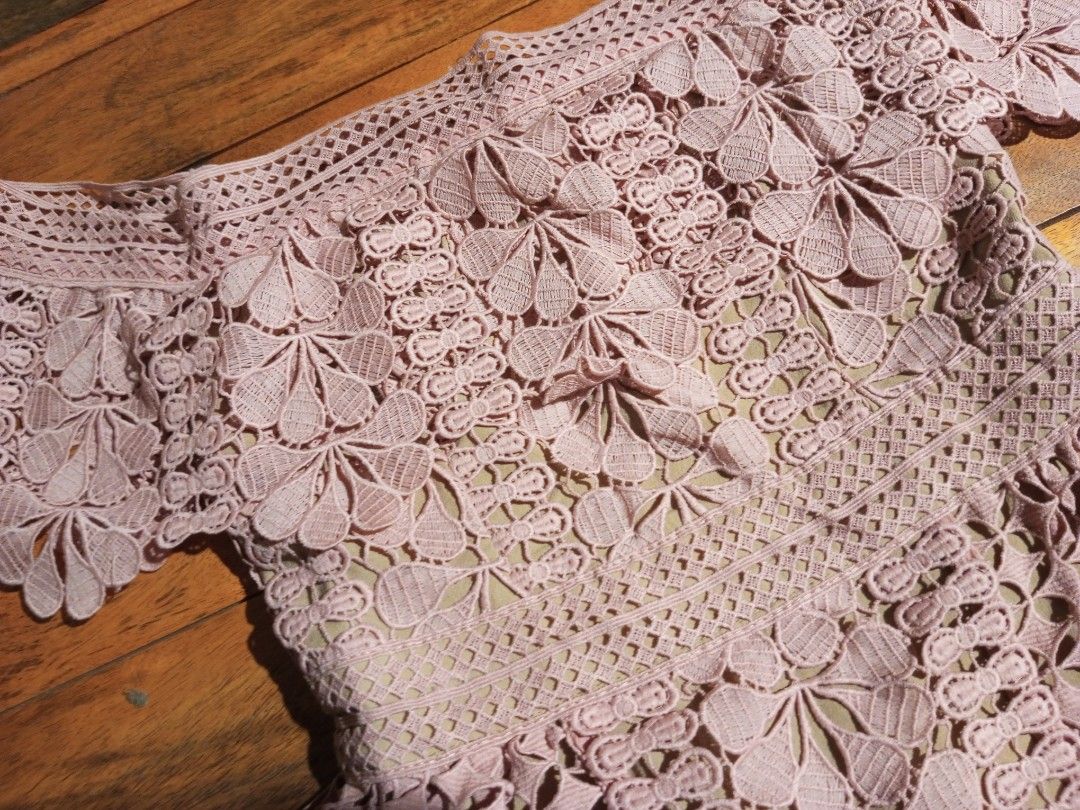 Pink Lace Dress (Category: Dresses) located in San Carlos. Submitted by my.excess.stuff (Listing ID 1391456380, Image 3). Description: Pink Lace Off Shoulder Dress xs-small Very cutesy!.