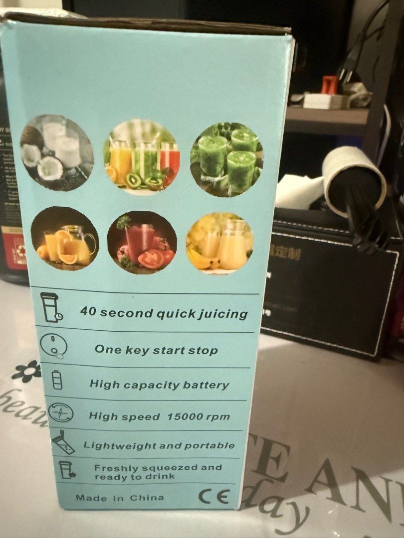 Portable blender flask (Category: Water Bottles & Tumblers) located in Cavite. Submitted by 0825cherry (Listing ID 1391374048, Image 2). Description: .