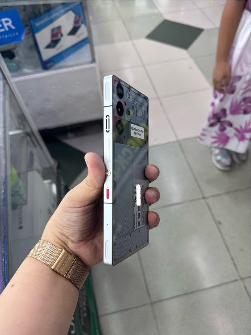 Red Magic 10 Pro 512gb Global FU Complete (Category: Android Others) located in San Juan City. Submitted by keannagadgetph (Listing ID 1391537134, Image 2). Description: Available Units for today's POST! Red Magic 10 Pro / 512gb / FU / Global - good condition - 95% Makinis - good battery - no issue / repair - Any colors available ~ Accepting SWAP / TRADE IN / INSTALLMENT / BINTA UNIT ~ CASH ON DELIVERY METRO MANILA / LBC PAYMENT FIRST ~ Store loc