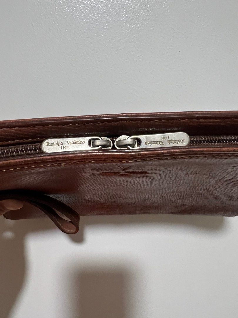 Rudolph Valentino (Category: Luxury Bags & Wallets) located in Mandaluyong City. Submitted by djaaay (Listing ID 1391517258, Image 2). Description: Rudolph Valentino in good condition. .