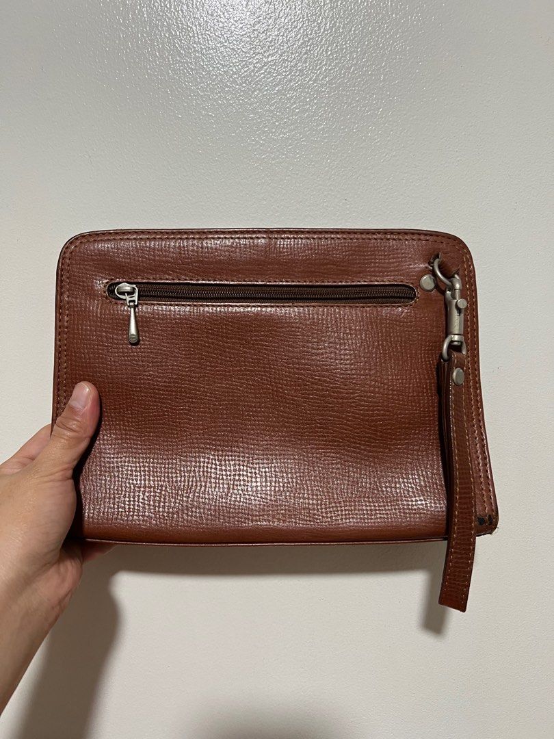 Rudolph Valentino (Category: Luxury Bags & Wallets) located in Mandaluyong City. Submitted by djaaay (Listing ID 1391517258, Image 3). Description: Rudolph Valentino in good condition. .
