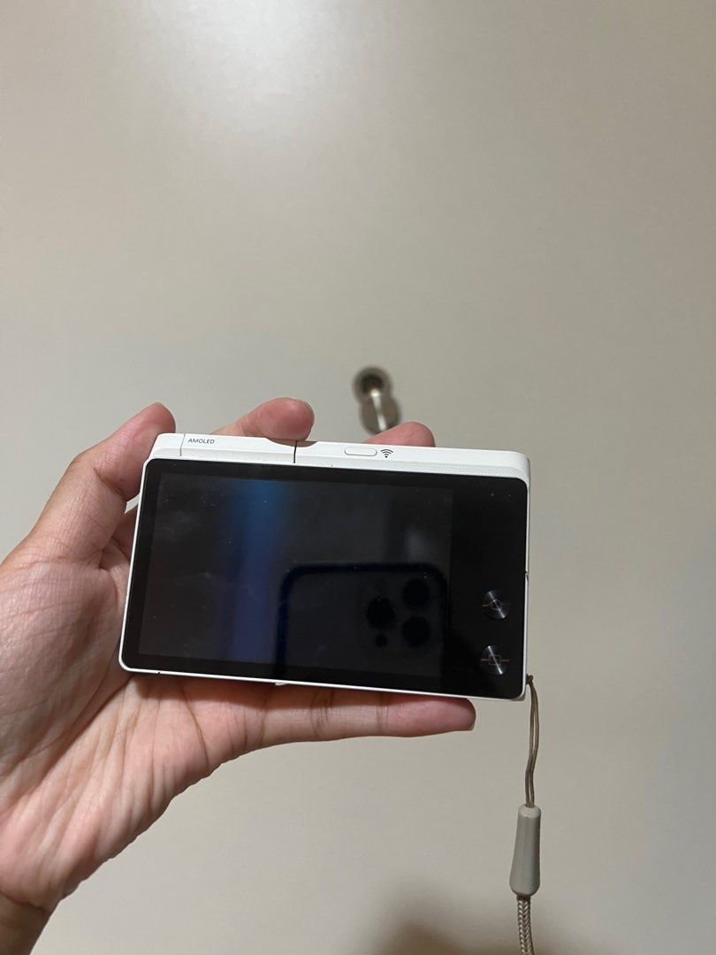 Samsung MV900f (Category: Cameras) located in Manila. Submitted by seconddibs (Listing ID 1391439542, Image 3). Description: rush selling cos i need immediate funds for my review center 💗 —price still nego —honest issue: broken lcd (no cracks on lcd however it only displays black screen. the screen is responsive when u touch/tap the screen —other than the issue mentioned above everything else is working —check last two photos for flaws/scratches