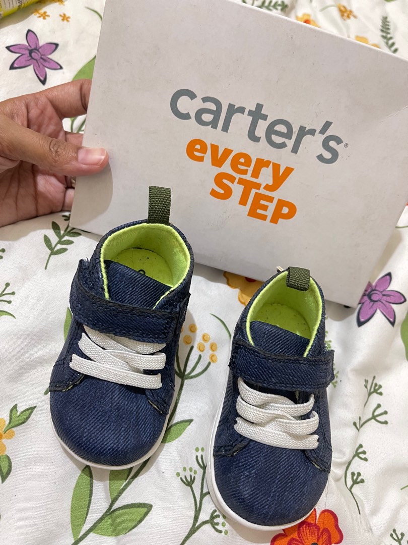 sepatu bayi carters size