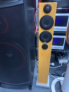 (Category: ) located in . Submitted by sonicsoundaudio (Listing ID 1364123247, Image 1). Description: .