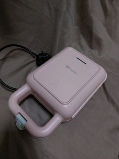 (Category: ) located in . Submitted by anonymous_closet (Listing ID 1391473833, Image 1). Description: .
