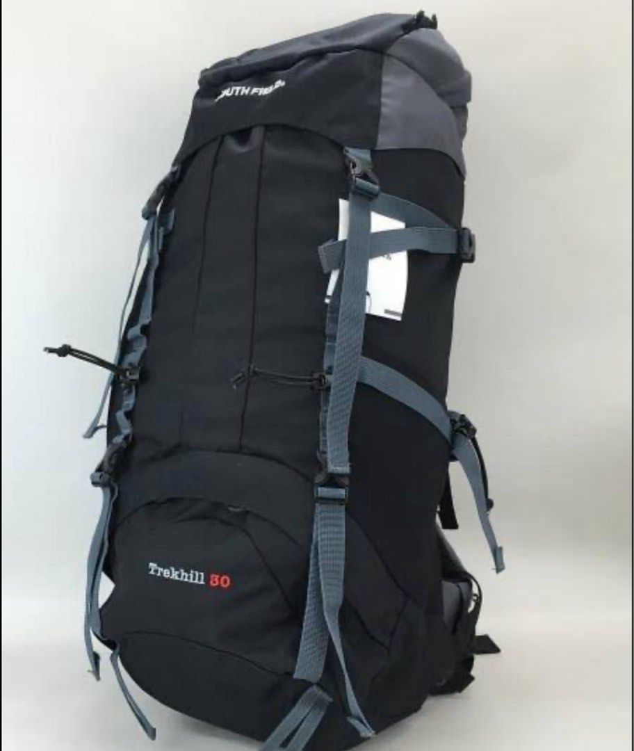 Soutfield Trekhill 30L Backpack (Category: Backpacks) located in Santa Cruz. Submitted by bigsteppa.tiger (Listing ID 1391506455, Image 1). Description: Soutfield Trekhill 30L Backpack Good as new This 30L bag is perfect for a one-night stay at a mountain hut. It’s packed with features and extremely easy to use. The bottom pocket of the bag has a built-in rain cover. It also comes with a detachable belt to prevent loss.