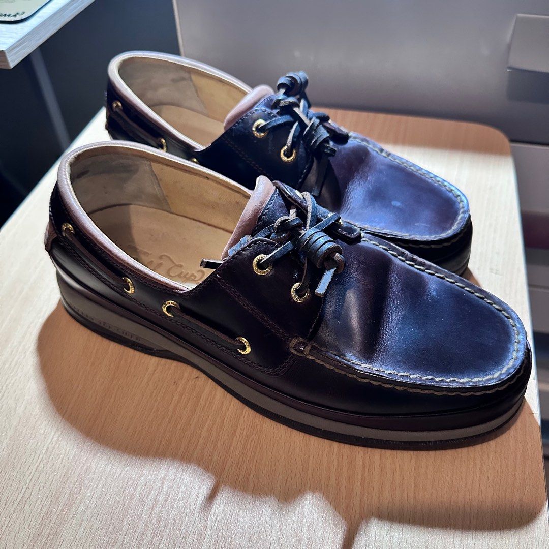 Sperry Gold Cup Authentic Original in Amaretto deep reddish brown (Category: Sneakers) located in Manila. Submitted by collectiblesatbp (Listing ID 1391521640, Image 2). Description: Pre-loved Sperry Gold Cup Authentic Original in Amaretto deep reddish brown (US 9) – crafted from premium hand-sewn leather with lambskin lining and superior comfort. Still in great condition. Yours for only ₱4,000!.