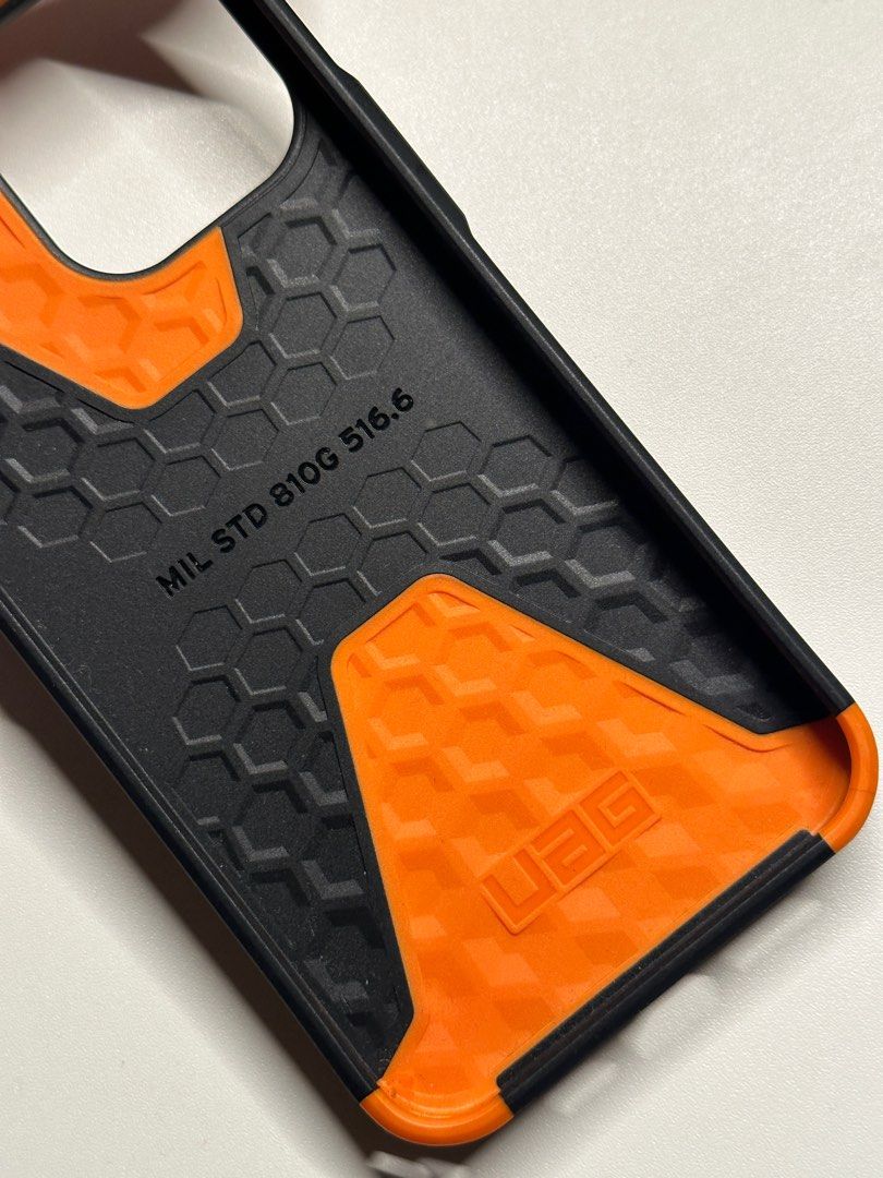 UAG Civilian Case iPhone 14 Pro Max (Category: Cases & Sleeves) located in Manila. Submitted by angelo0 (Listing ID 1391451936, Image 2). Description: Only used for few days as temporary case. Bought in Power Mac Center. RFS: Decluttering.