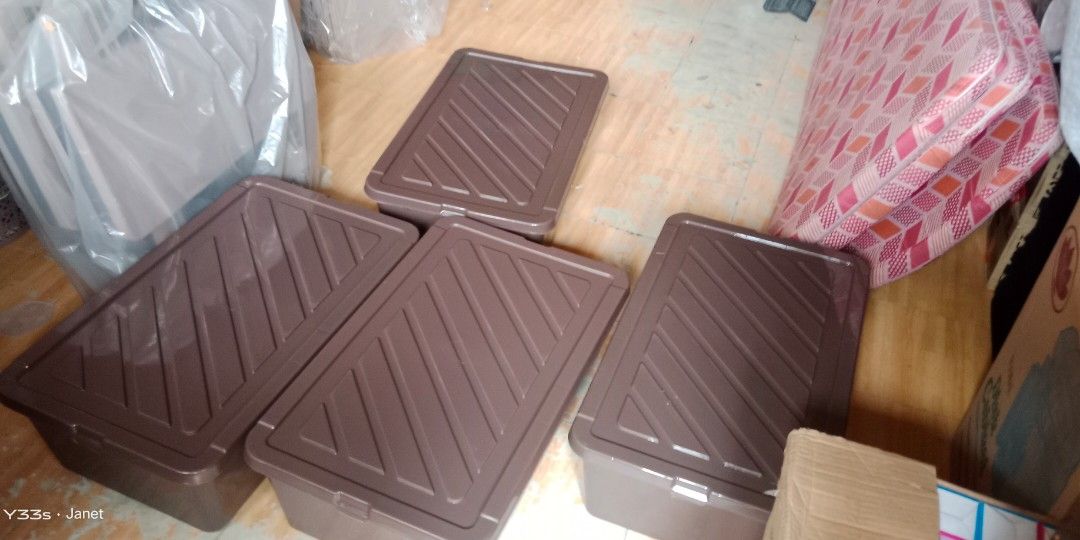 Underbed storage box 50LITERS (Category: Storage Boxes & Baskets) located in Caloocan City. Submitted by janeil23452 (Listing ID 1391441101, Image 2). Description: Underbed storage box 50liters 185 each fix na size -L-26 h-8.5 w-15 inches po lahat pick up/ lalamove delivery loc. bagong Barrio Caloocan.